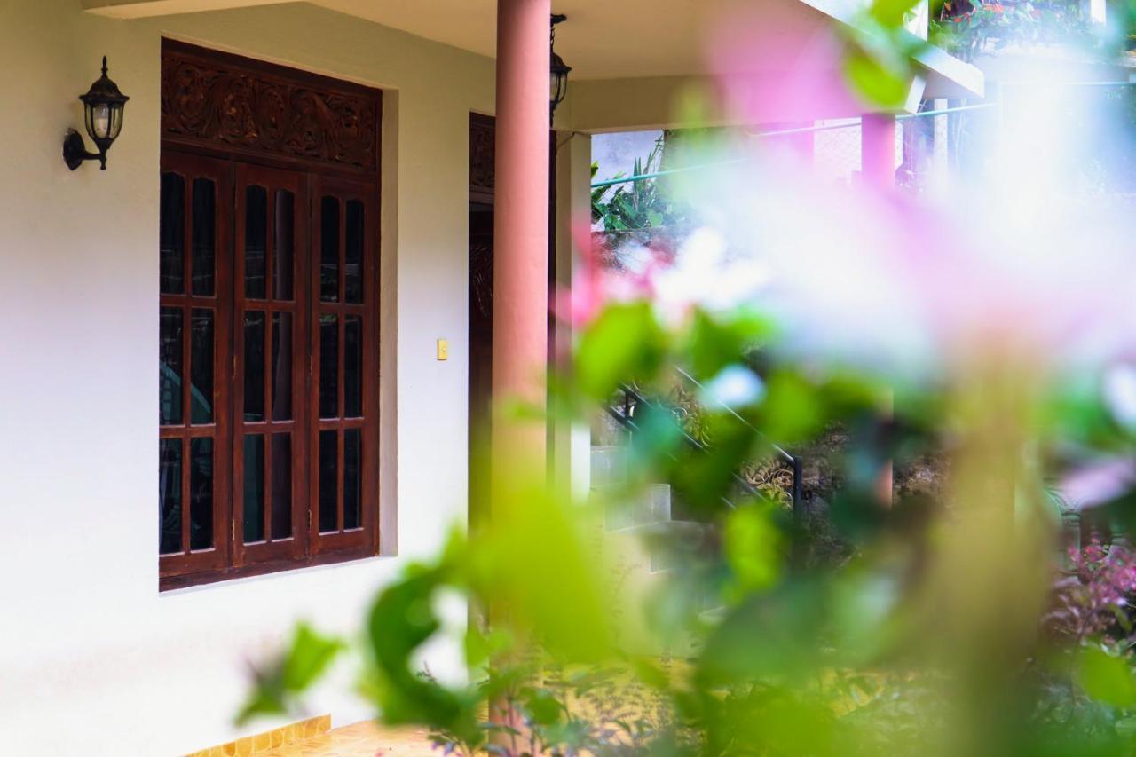 Sitha'S Heaven Bed & Breakfast Ella Bagian luar foto
